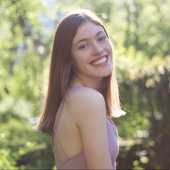 Meet your Posher, Wynne - Picture 1 of 1